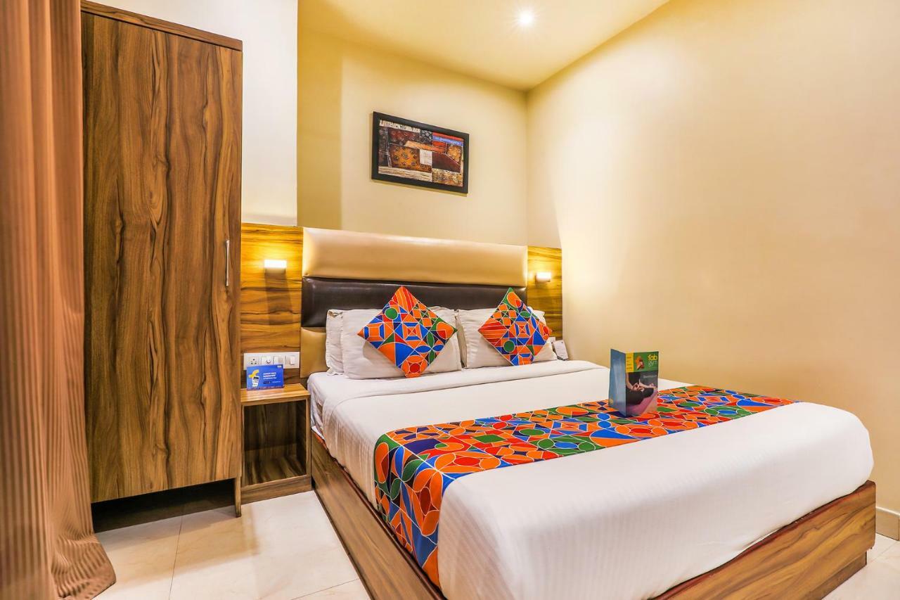 Отель Fabexpress Liwa International Andheri East Мумбаи Экстерьер фото