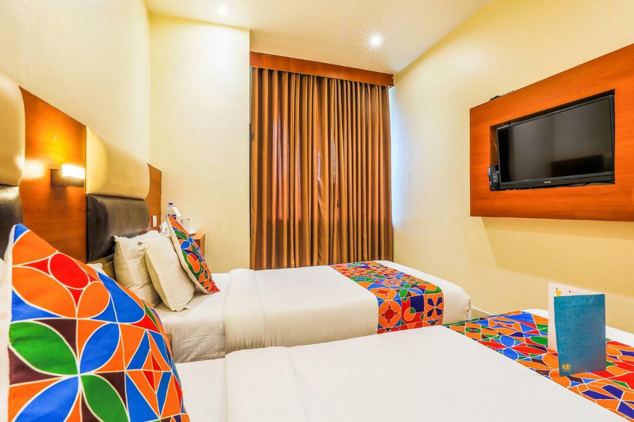 Отель Fabexpress Liwa International Andheri East Мумбаи Экстерьер фото
